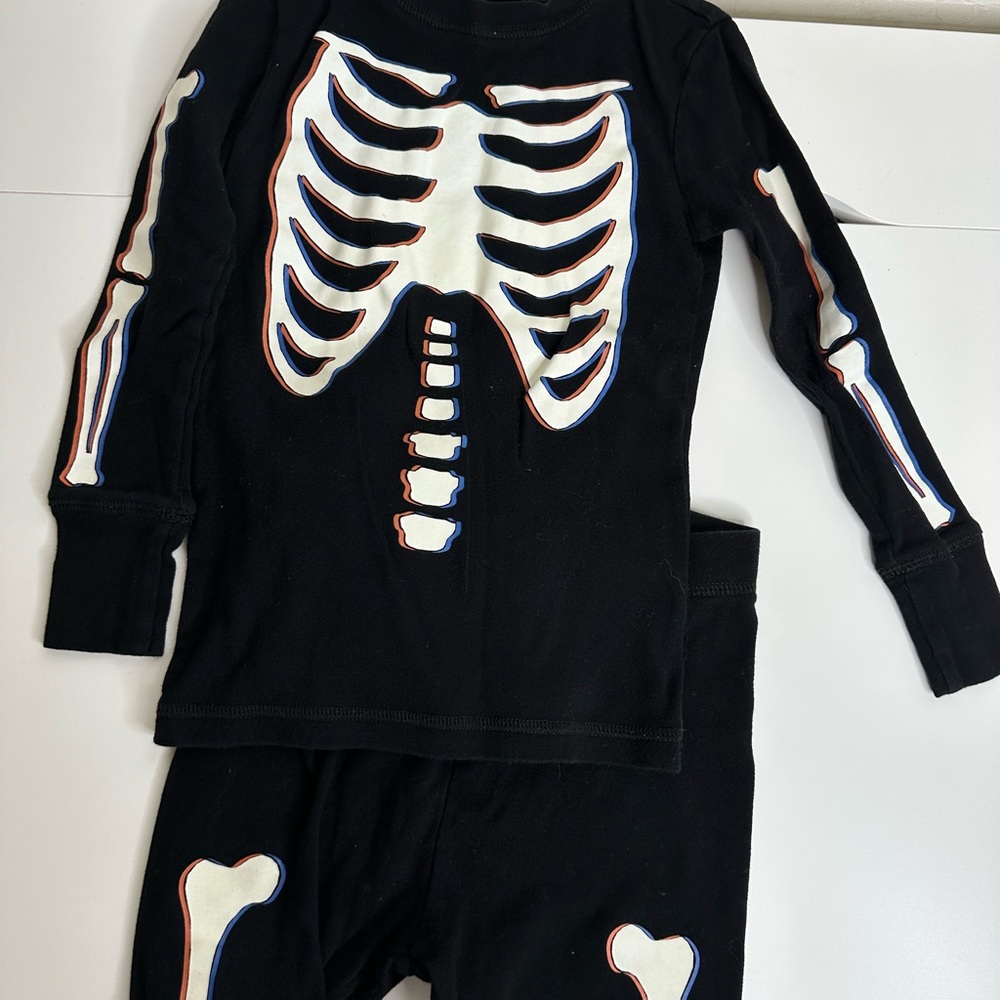 Skeleton glow in the dark pjs